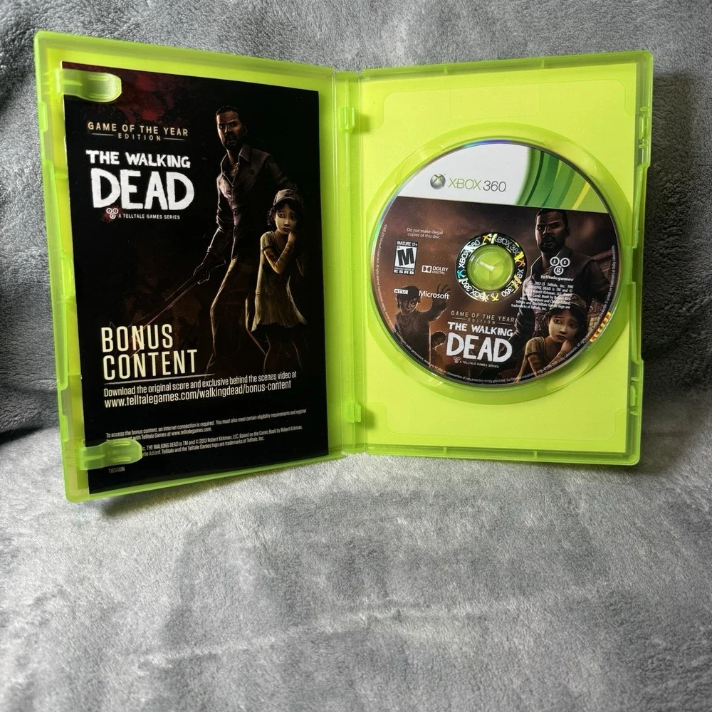Xbox 360 THE WALKING DEAD COMPLETE FIRST Season GAME Of YEAR EDITION with Manual